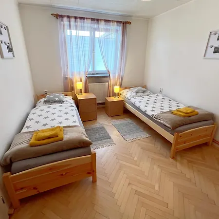 U Jiroutu Apartment *